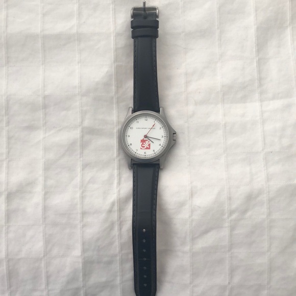 Watch - Picture 1 of 3